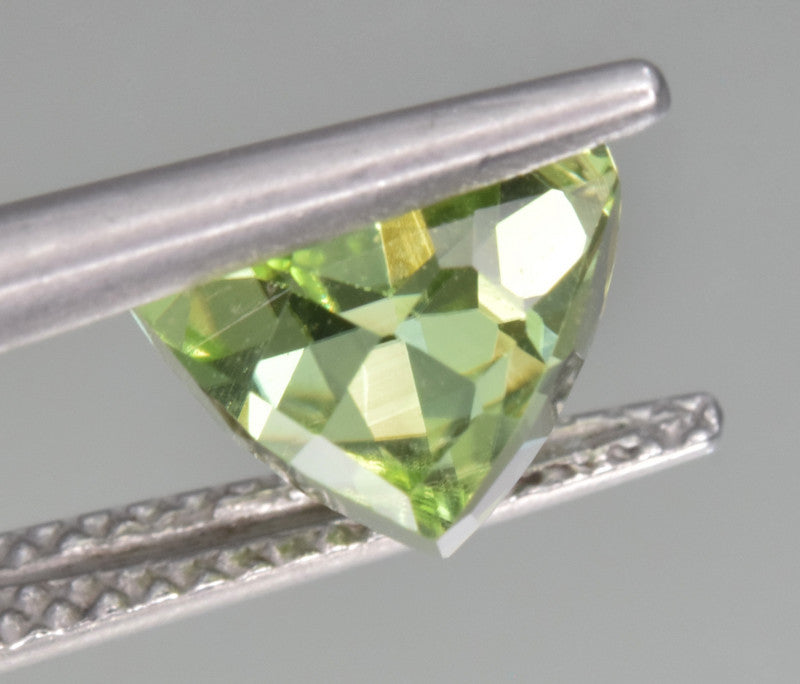 Peridot 2.35 ct – Green, Trillion Cut, Untreated, Suppat Mine
