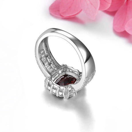 Silver Ring 3.60 ct Garnet