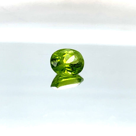 Peridot 3.55 ct – Green, Oval Cut, Untreated
