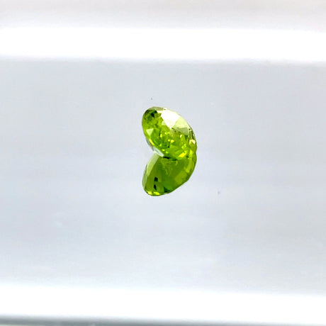 Peridot 1.80 ct – Green, Oval Cut, Untreated