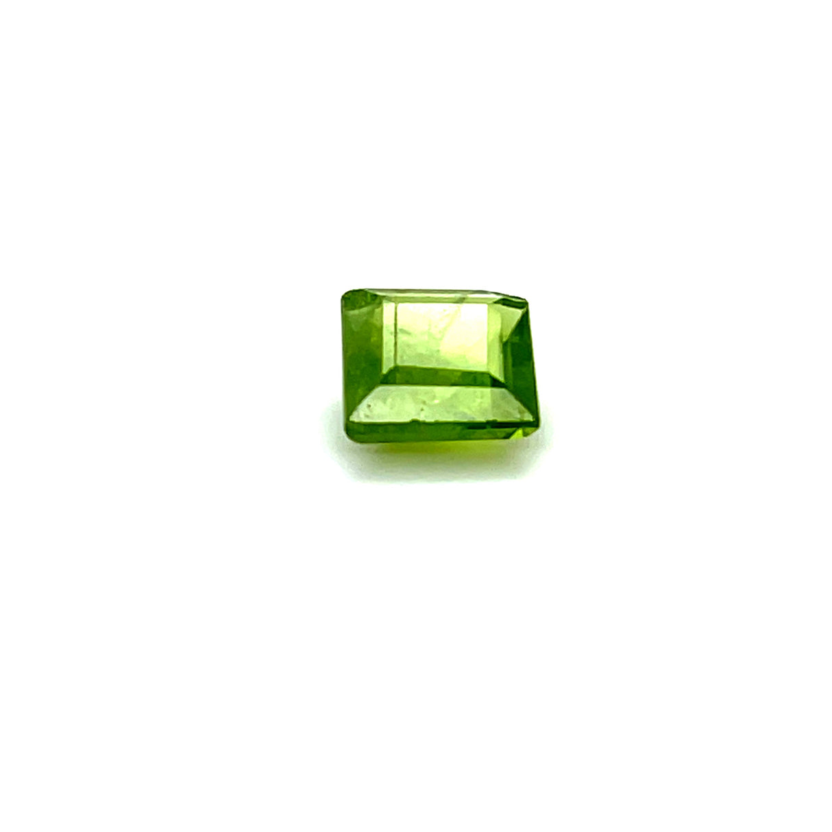 Peridot 4.00 ct – Green, Square Cut, Untreated