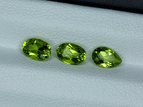 Peridot Lot 1.40 ct – Oval & Pear Mixed Cut, Untreated (3 pcs)