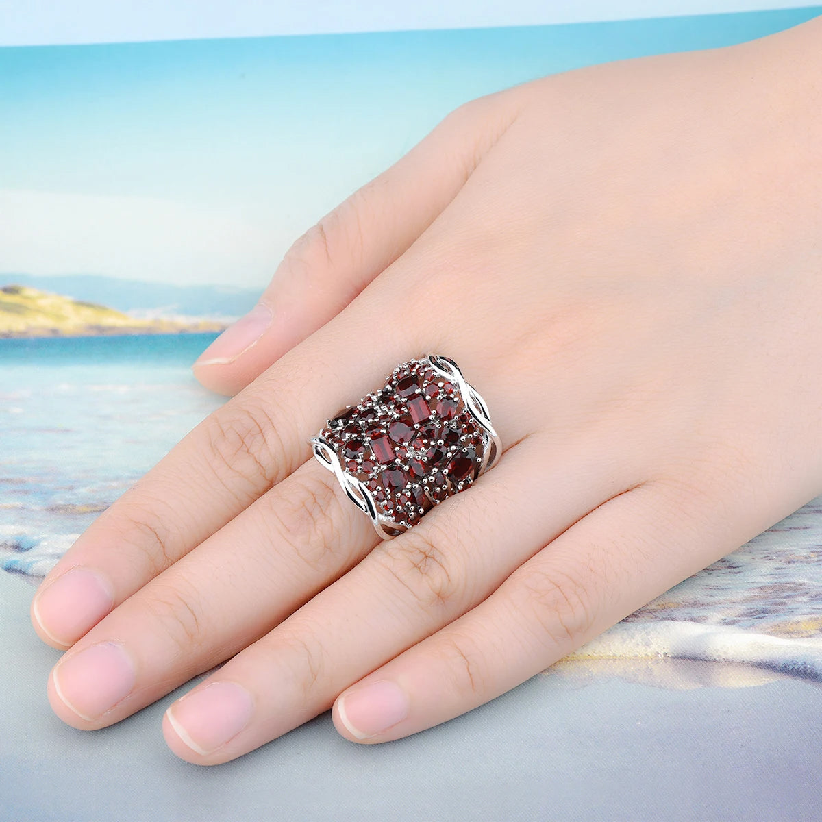 Silver Ring 6.80 ct Garnet