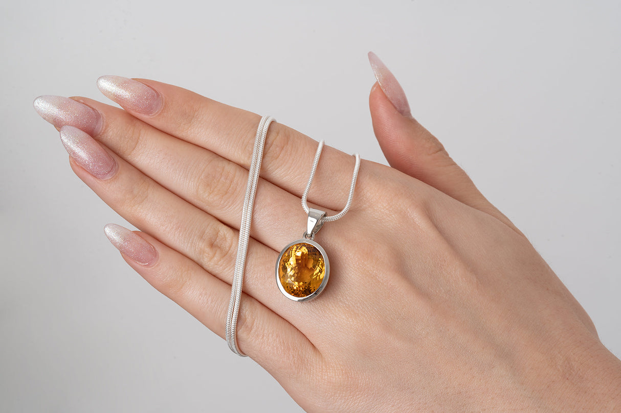 Silver Pendant with Citrine 13.29 ct