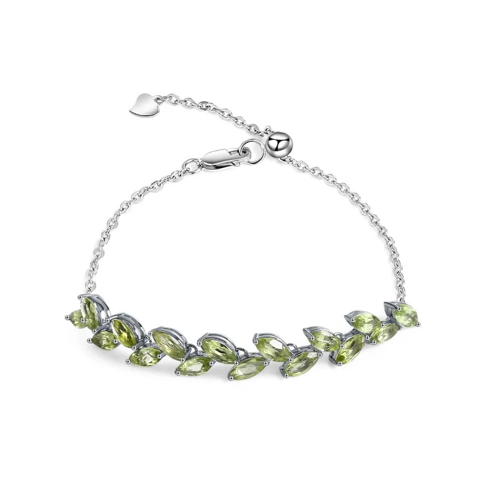 Silver 4.37 ct Peridot
