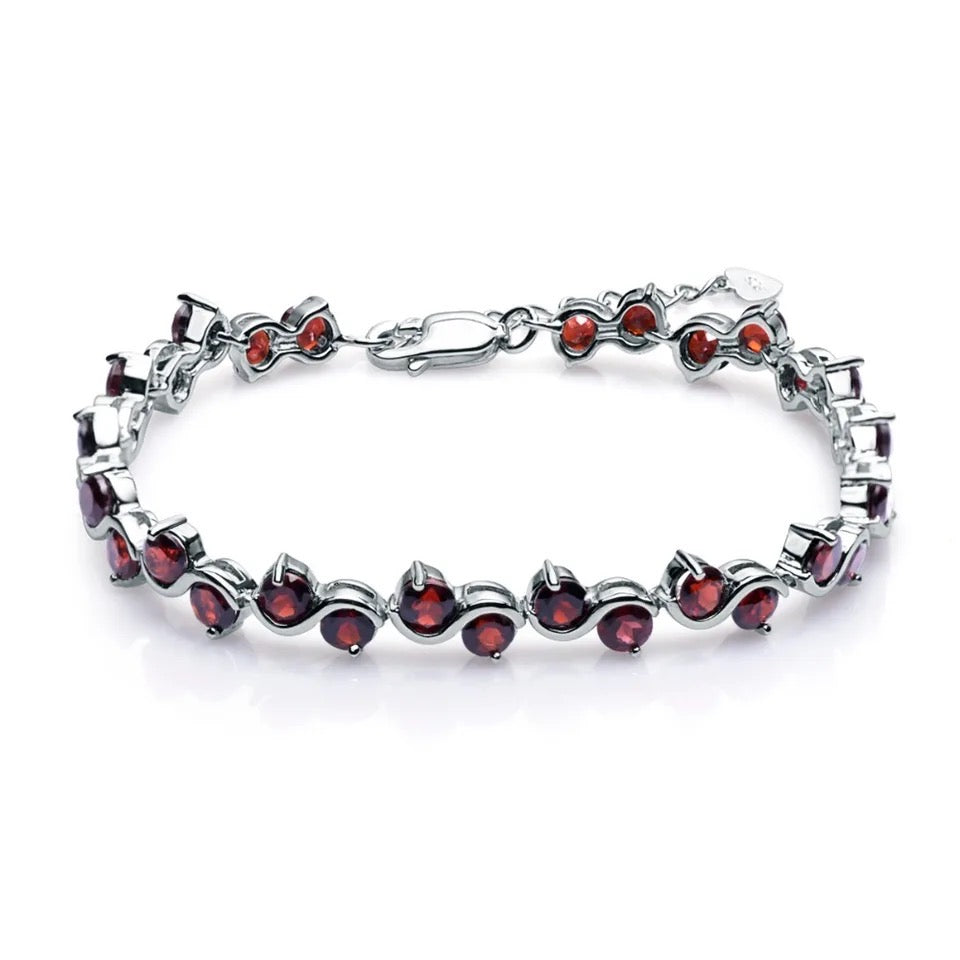 Silver 11.79 ct Garnet Bracelet