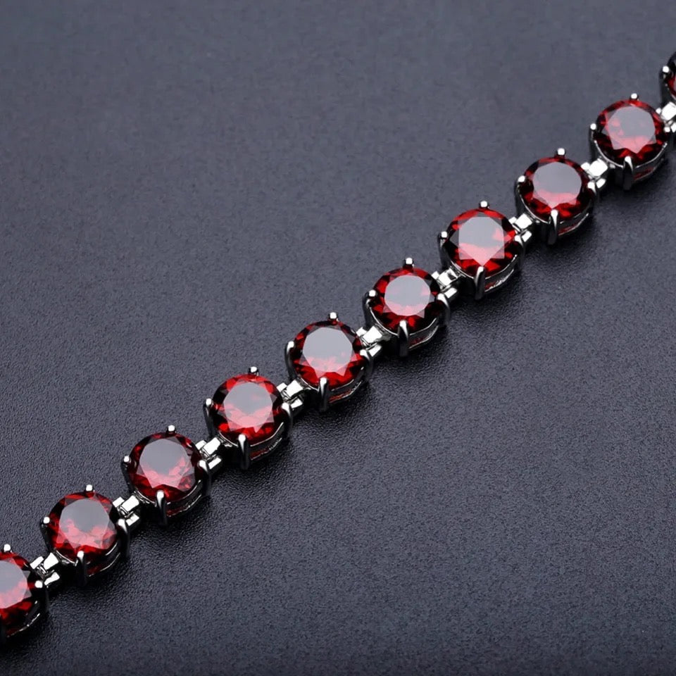 Silver 22.11 ct Garnet Bracelet