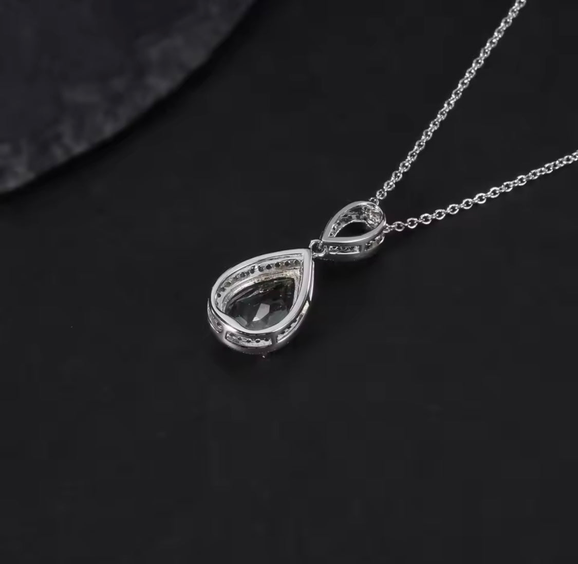 Silver 0.75 ct Green Amethyst Pendant