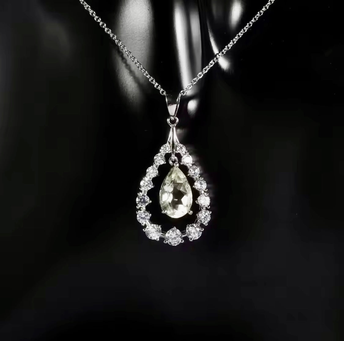 Silver 1.31 ct Green Amethyst Pendant