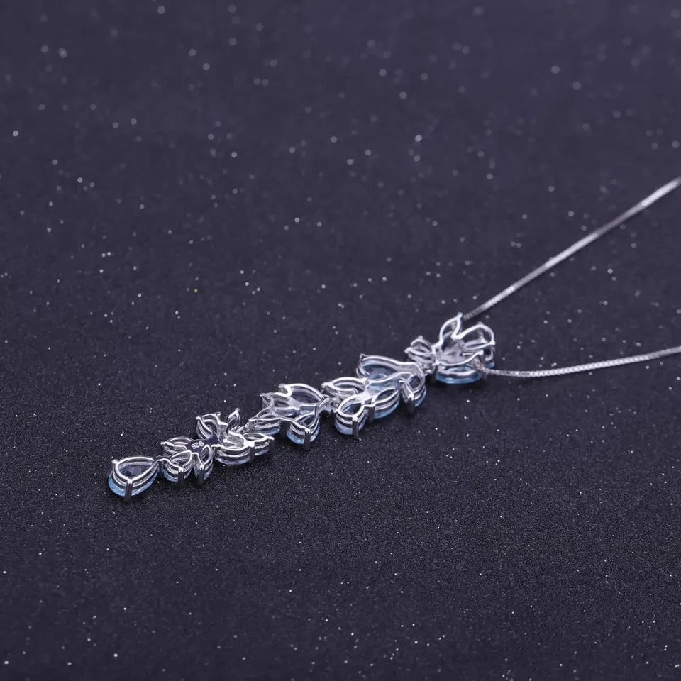 Silver 14.33 ct Topaz Pendant
