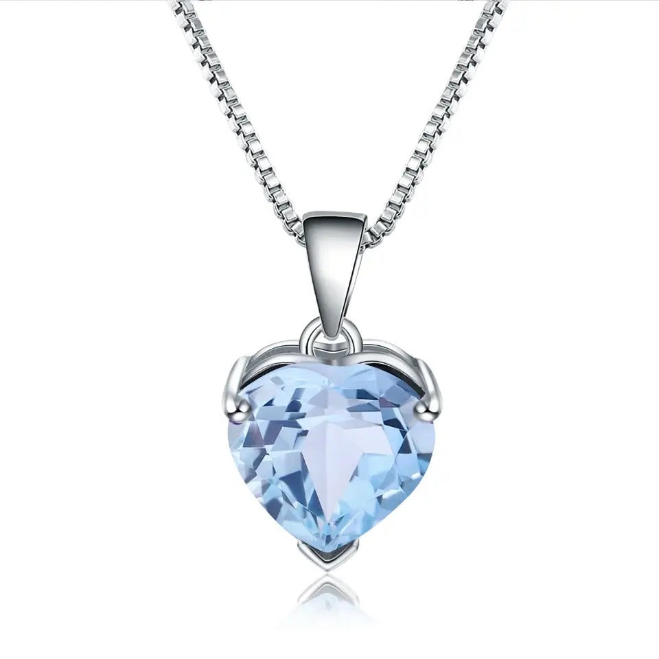 Silver 4.40 ct Topaz Pendant