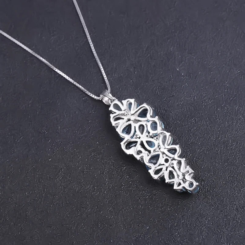 Silver 10.07 ct Topaz Pendant