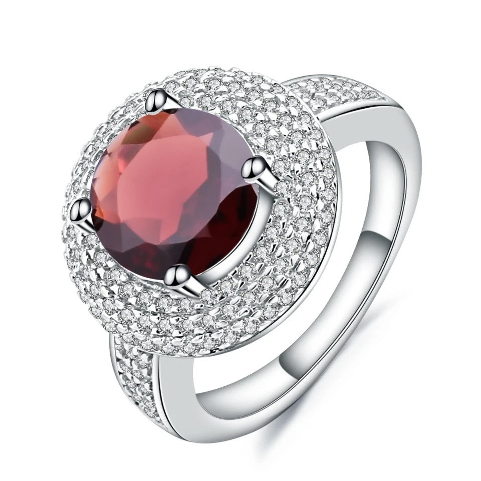 Silver Ring 3.15 ct Garnet