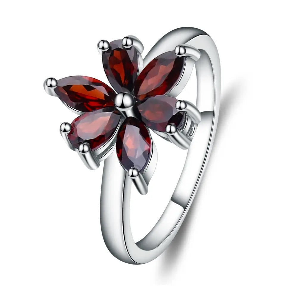 Silver Ring 1.86 ct Garnet