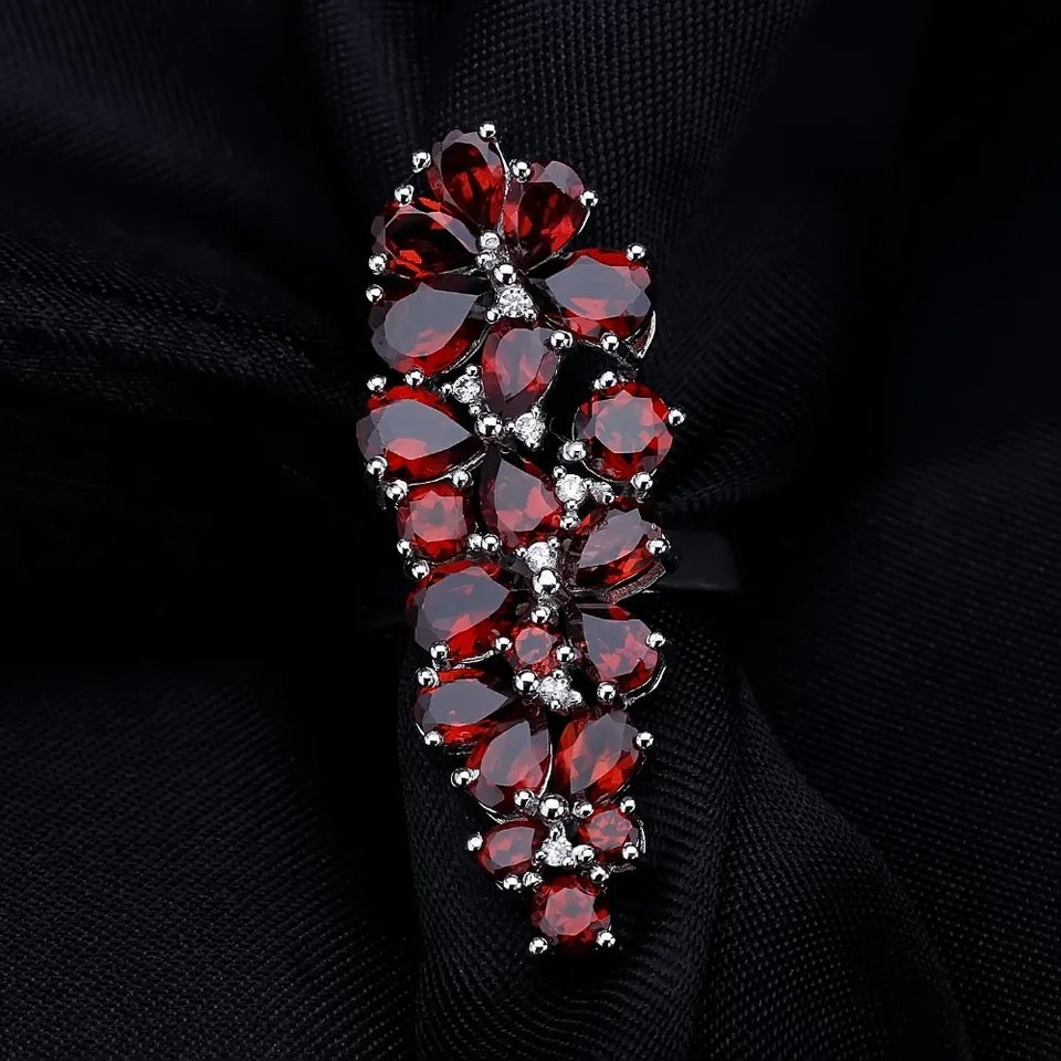 Silver Ring 10.56 ct Garnet