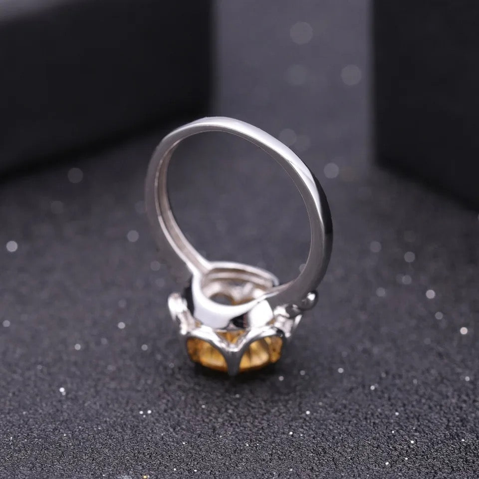 Silver Ring 2.66 ct Citrine