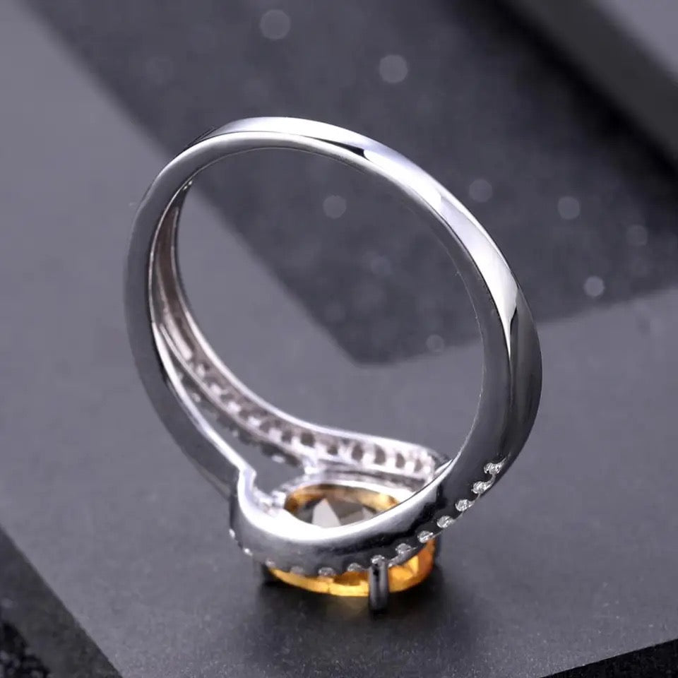 Silver Ring 1.30 ct Citrine