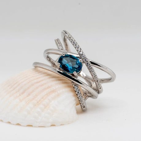Silver Ring 0.95 ct London Blue Topaz