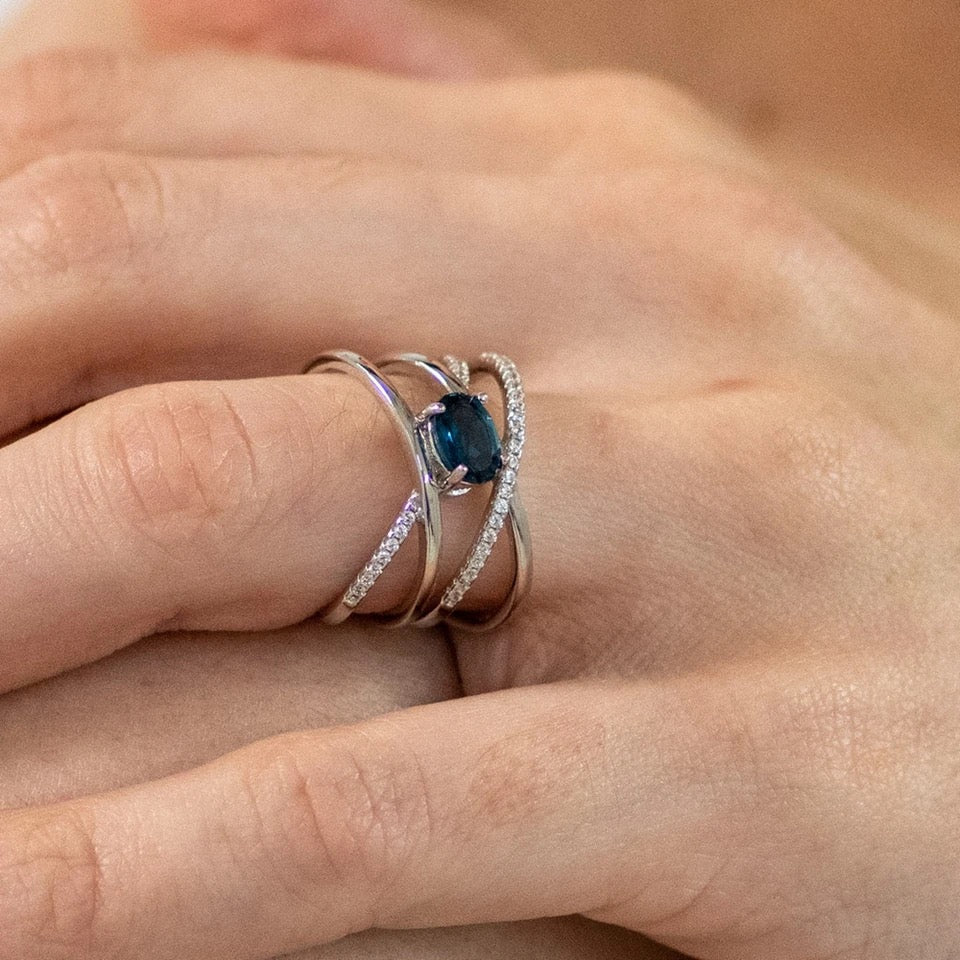 Silver Ring 0.95 ct London Blue Topaz