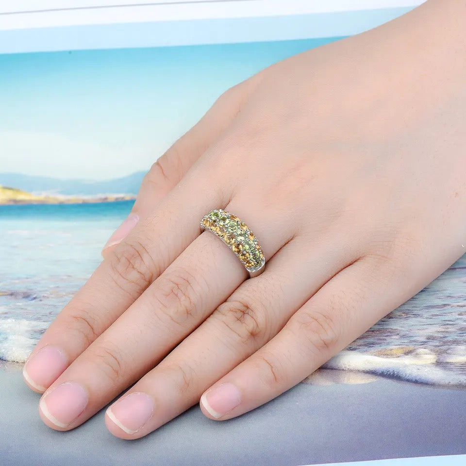 Silver 2.30 ct Peridot / Citrine Ring
