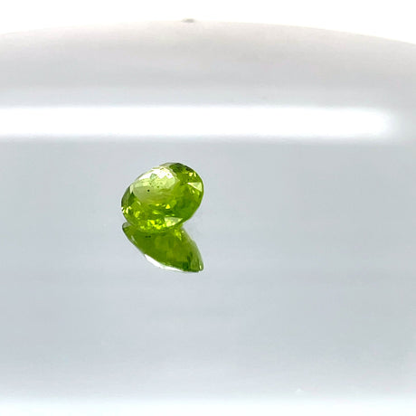 Peridot 4.45 ct – Green, Oval Cut, Untreated