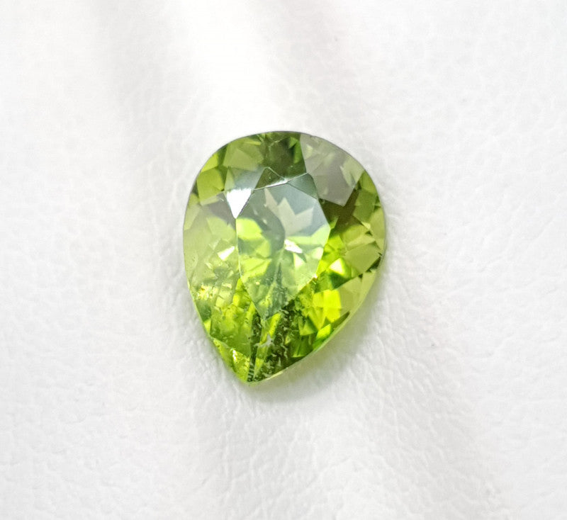 Peridot 1.90 ct – Green Pear Cut, Untreated | Sosna Gems