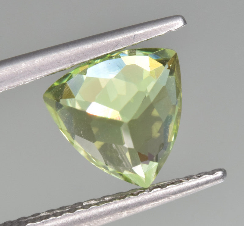 Peridot 2.35 ct – Green, Trillion Cut, Untreated, Suppat Mine