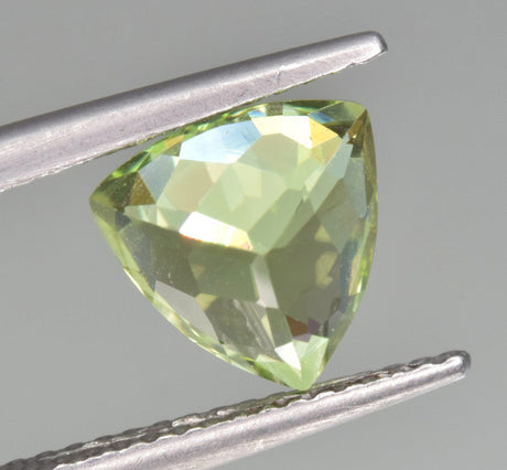 Peridot 2.35 ct – Green, Trillion Cut, Untreated, Suppat Mine