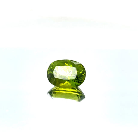 Peridot 6.80 ct – Green, Oval Cut, Untreated